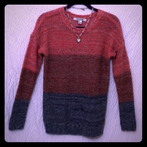 Snuggly soft color block sweater from forever 21 - Picture 1 of 5